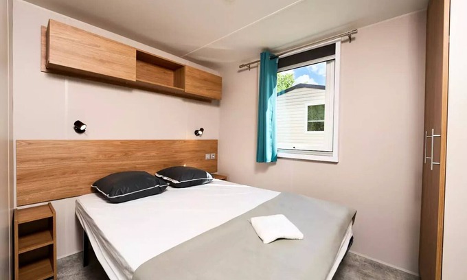 Malemort-du-Comtat House | Relax at Camping La Cerise: Pet-Friendly Mobile Home Stay