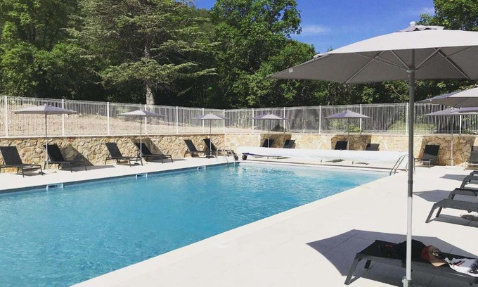 Castellane Other | Pet-Friendly Camping La Ferme de Castellane with Ocean View