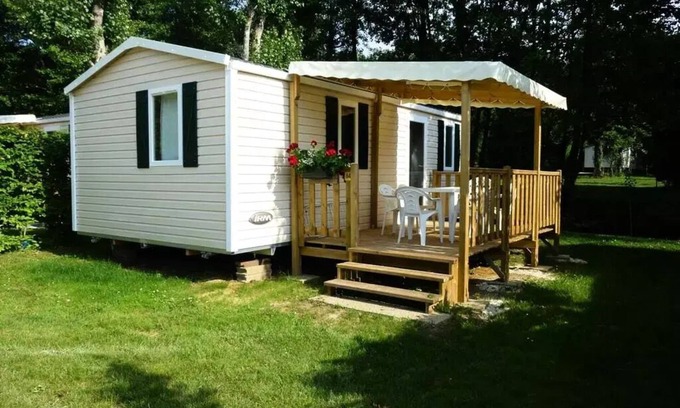 Marcillac-Saint-Quentin House | Family-Friendly Camping Le Pont de Mazerat: Mobile Home Stay