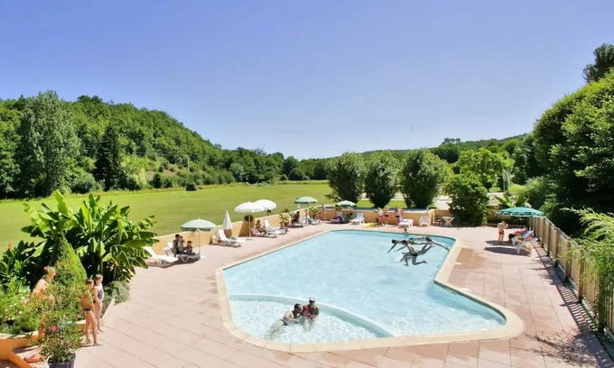 Marcillac-Saint-Quentin House | Relax at Camping Le Pont de Mazerat - Cozy Safari Tent