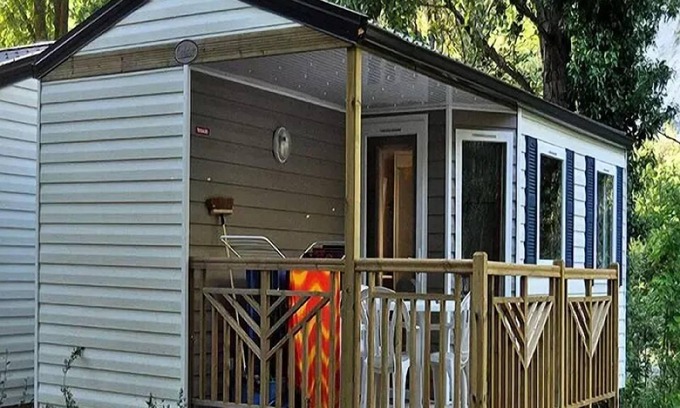 Saint-Martin-Lys House | Family-Friendly Camping Le Moulin du Pont d'Aliès with Spa
