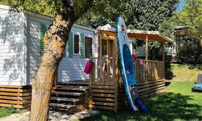 Severac-d'Aveyron House | Comfortable Stay at Camping les Calquieres with Spa Access