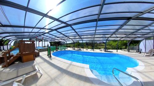 Rouffignac-Saint-Cernin-de-Reilhac Other | Family-Friendly Camping Les Terrasses de Dordogne Awaits