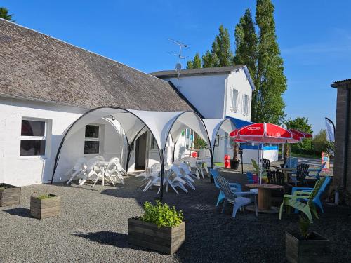 Montmartin-sur-Mer Other | Experience Camping Les Gravelets: Pet-Friendly Oceanfront Retreat