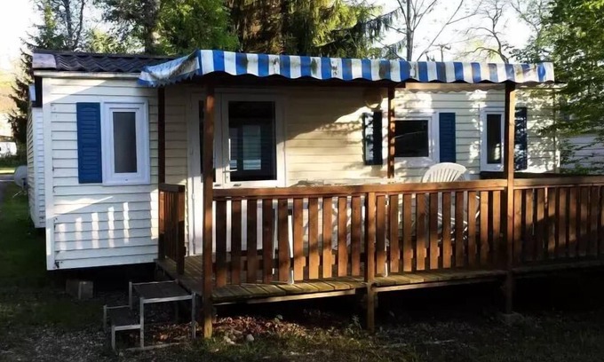 Pont-de-Poitte House | Eco Cottage at Camping Les Pêcheurs - Perfect for Families