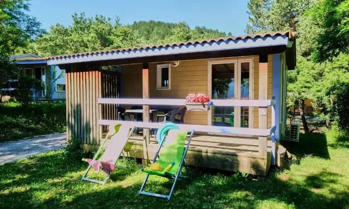 Recoubeau-Jansac House | Cozy 3-Room Chalet for Four with Spa & Breakfast Amenities