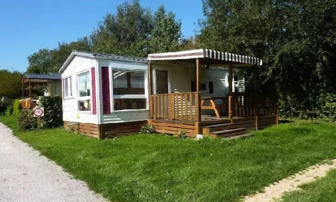 Licques House | Family-Friendly Mobile Home at Camping Pommiers Des 3 Pays