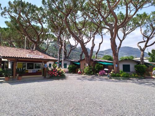 Ventimiglia Resort | Family-Friendly Camping Roma with Pool & Dining Options