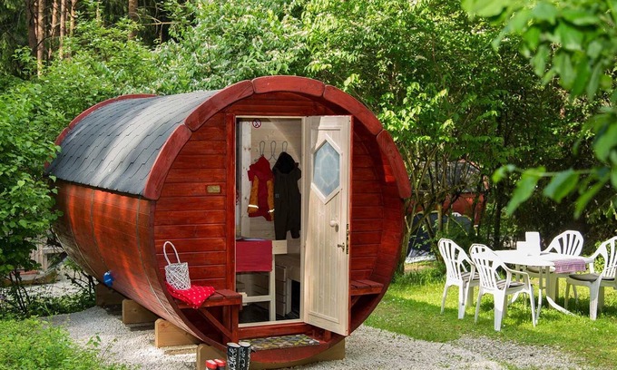 Pleinfeld Cabin | Campingfass - Waldcamping Brombach