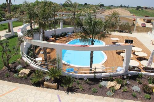 Santa Ninfa House | Discover Campo Allegro: Pet-Friendly Oceanfront Retreat