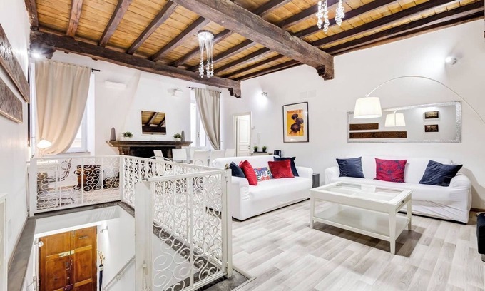 Rione IX Pigna Apartment | Campo de Fiori: Elegant 2-Bedroom with Private Entrance