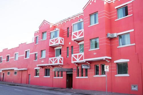 Carlos Prates Hotel | Budget-Friendly Campos Gerais Hotel with Family Amenities