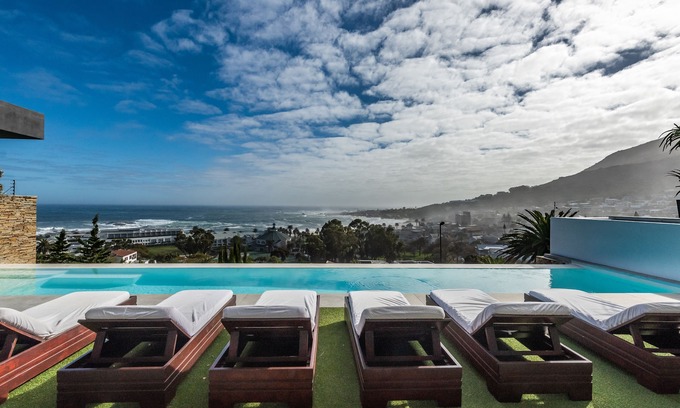 Camps Bay Villa | Experience Camps Bay Panoramic Sea View with Infinity Pool