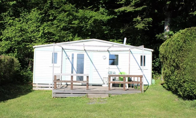 Miribel-les-Echelles House | Experience Camping Le Balcon de Chartreuse: Mobile Home Stay