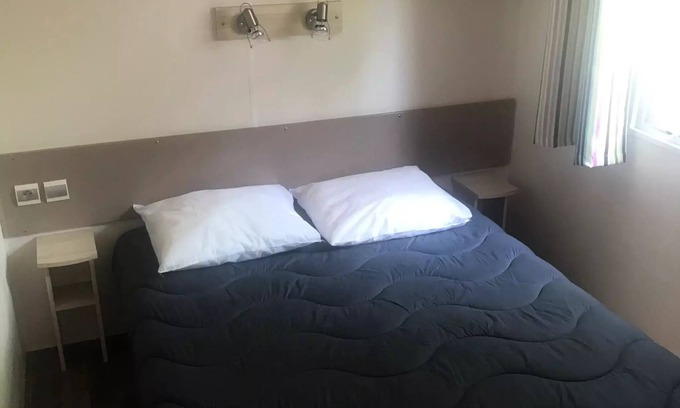 Saint-Jean-Pla-de-Corts House | Comfort Mobile Home at Camping les Casteillets with Spa
