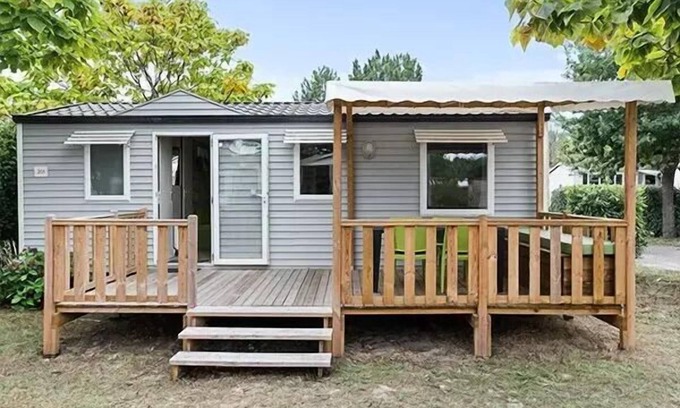 La Roque-d'Antheron House | Family-Friendly Retreat at Camping Le Domaine des Iscles