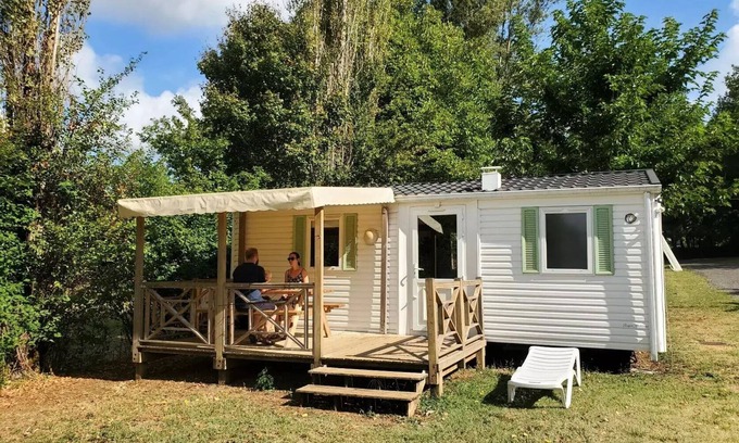 Soturac House | Family-Friendly Valenty Campsite with Kitchen & Spa Access