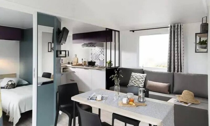 La Foret-Fouesnant House | Discover Keranterec Campsite: Cozy 3-Room Cottage for Four