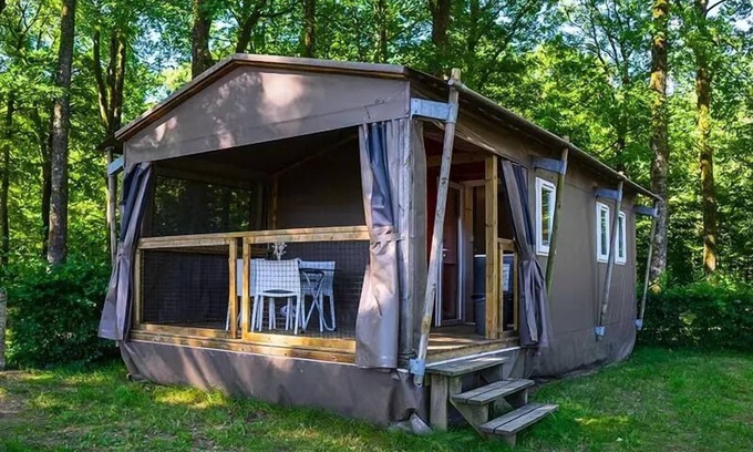 Sille-le-Guillaume House | Relax at Camping de la Forêt*** with Spa & Breakfast