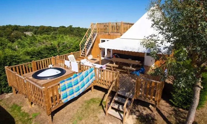 Saint-Julien-des-Landes House | Relax at Village de la Guyonnière with Oceanfront Spa Access