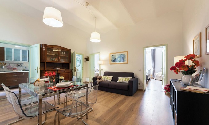 Santo Spirito Apartment | Discover Sweet Home Campuccio: Family-Friendly in Florence