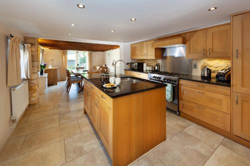 Chipping Campden House | Discover Camside: A Pet-Friendly Retreat in Chipping Campden