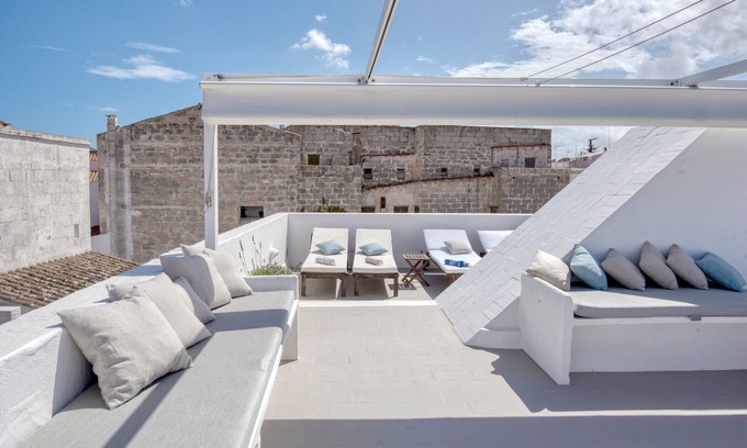 Mahon Hotel | Discover Can Albertí 1740 Boutique Hotel: Rated 9.8/10