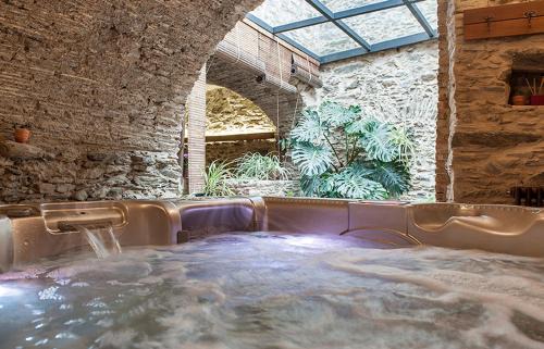 La Vall de Santa Creu Villa | Discover Oceanfront Bliss at Can Baldiret - 4 Star Escape