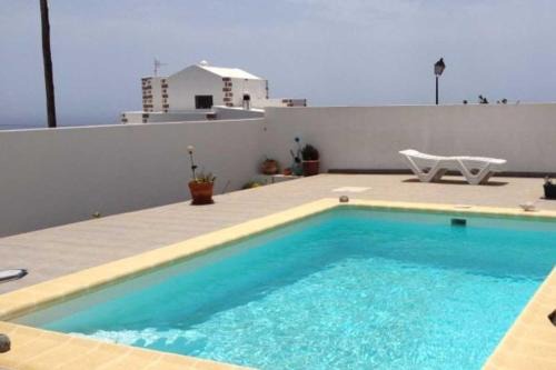 La Asomada Apartment | Cozy Can Blum: Ocean View Stay with Pool Access