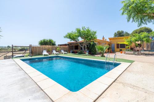 L'Ametlla de Mar Villa | Discover Can Boquera: Pet-Friendly Paradise with Pool