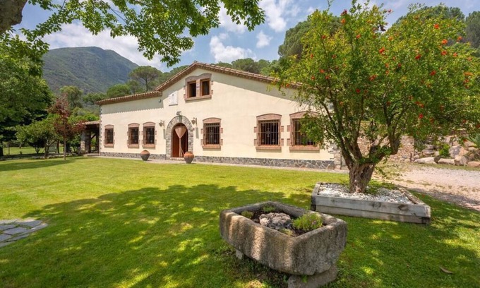 Gualba House | Unwind at Can Caldeta: Nature, Privacy & Pet-Friendly Stays