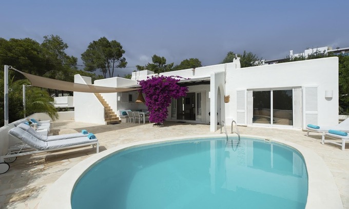 Sant Antoni de Portmany Villa | Premium CAN Calma Villa with Pool & BBQ for Family Fun