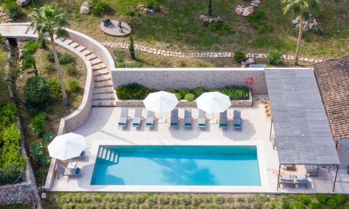 Pollensa Villa | Discover Can Guillem Bet: Family-Friendly with Pool Access