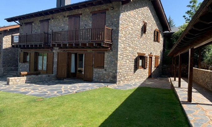 Pi House | Discover Can Marc de Pi: Family & Pet Friendly Retreat