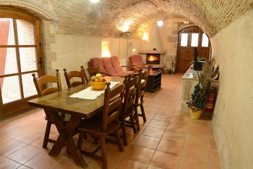 Ventallo House | Relaxing Stay at Can Marisch Les Corts - Oceanfront Bliss