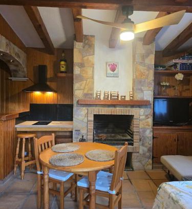 Cabrils Ski Chalet | Can Marisu