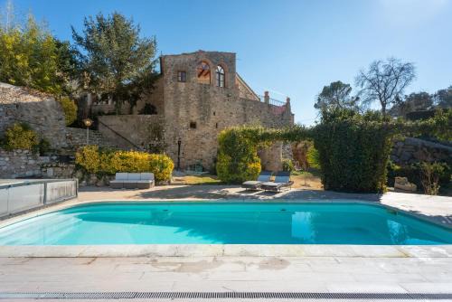 Vilademuls House | Experience Can Moresch: Oceanfront Retreat with Spa & Pool