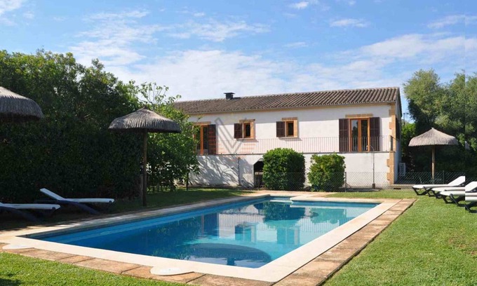 Santa Margalida Cottage | Discover Can Mostatxet: Family-Friendly Retreat in Mallorca