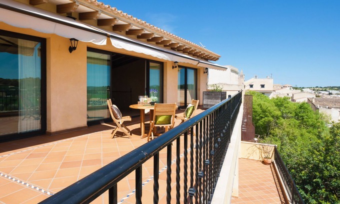 Sineu House | Serene Can Nadal: Ocean Views & Spa Retreat Awaits