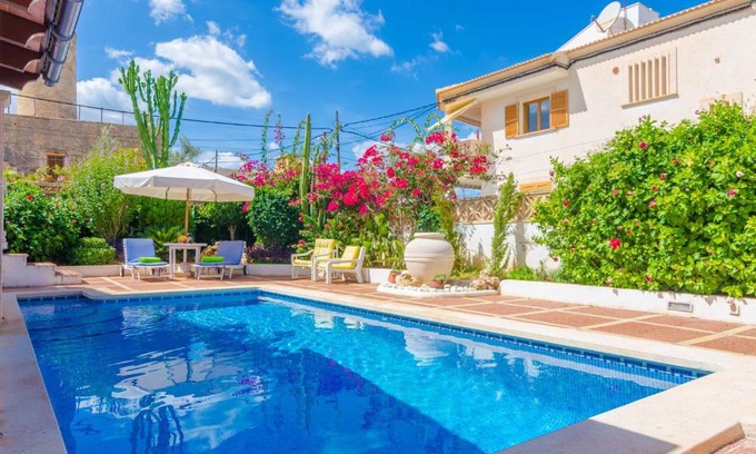 Colonia de Sant Pere Villa | Relax at Can Nicolau: 4-Star Ocean View Hotel