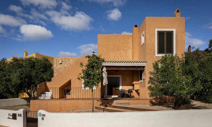 Sant Francesc Xavier Villa | Discover CAN NOVES: Pet-Friendly Villa with 4 Suites