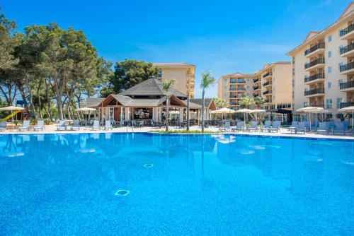 Can Picafort Hotel | Discover Can Picafort Palace: Oceanfront Family Retreat