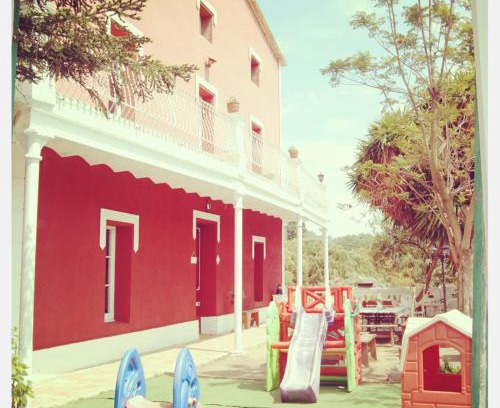 Sant Cebria de Vallalta House | Discover Can Plana de Baix: Pet-Friendly with Pool & Kitchen