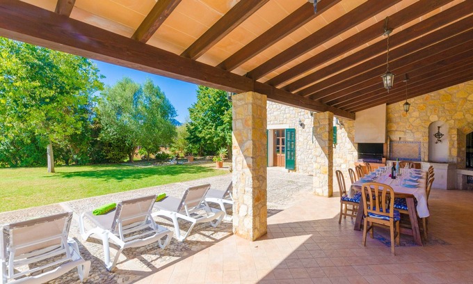 Lloseta Villa | Elegant Villa Can Salat with Private Pool in Lloseta