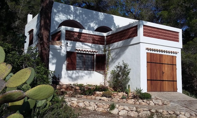 Santa Eulalia del Rio House | Can Satimba - Guest Rated 9.8 with Oceanfront Amenities