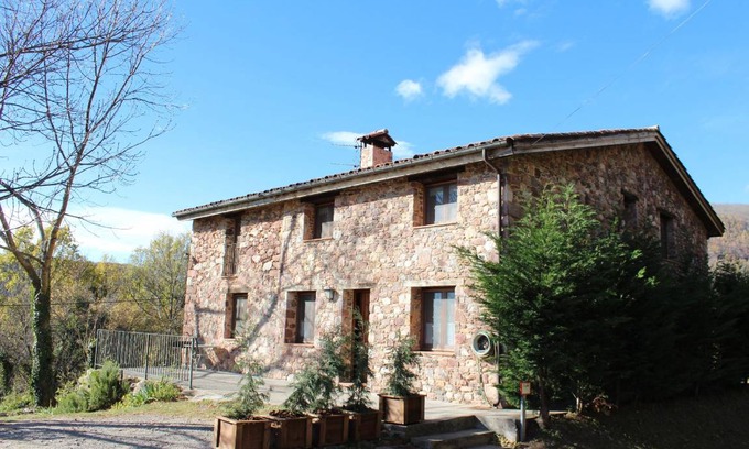 Rocabruna House | Experience Can Simonet de Rocabruna with a Cozy Kitchen