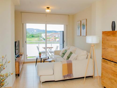 Santa Barbara Apartment | Oceanfront Apartamento Can Xavi with Pool & 9.4/10 Rating