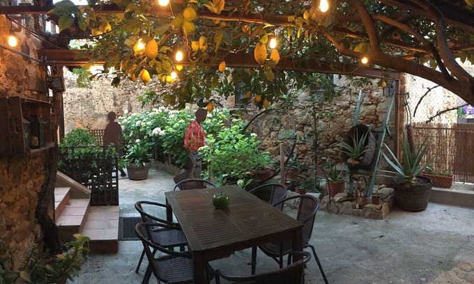 Pals House | Discover Can Zoilo: Medieval Pals with Pool & Ocean Views