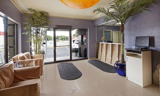 Richmond Hill Hotel | Budget-Friendly Stay at Canada's Best Value Inn Richmond Hill