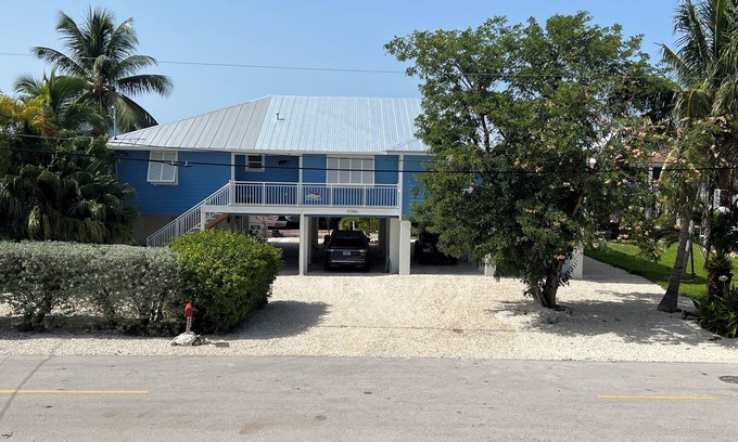 Breezeswept Beach Estates House | Waterfront Retreat with Boat Dock & Pet-Friendly Amenities